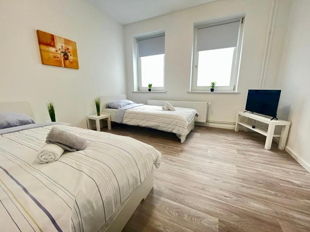 Studio-Apartments Fuer Monteure & Businessgaeste Zentral In Neumuenster Ngoại thất bức ảnh