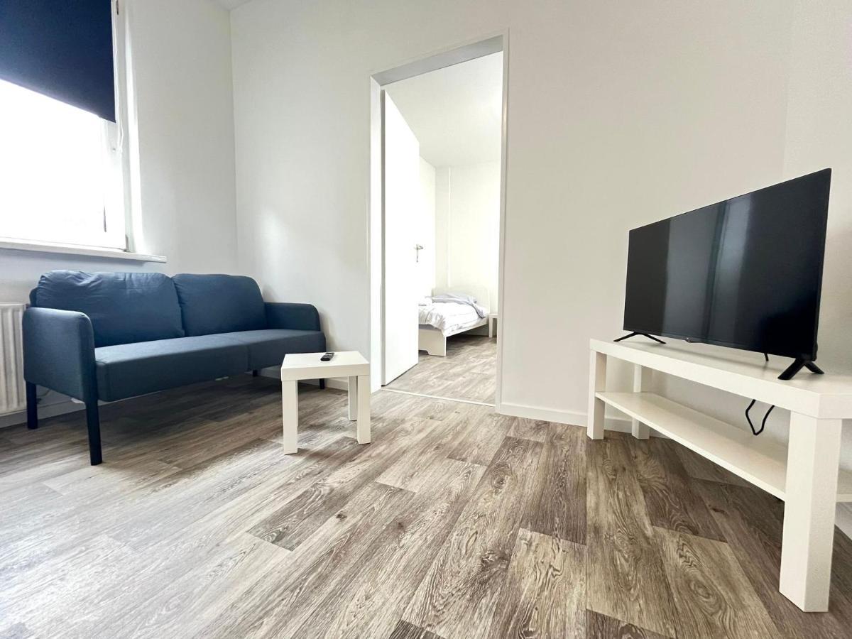 Studio-Apartments Fuer Monteure & Businessgaeste Zentral In Neumuenster Ngoại thất bức ảnh