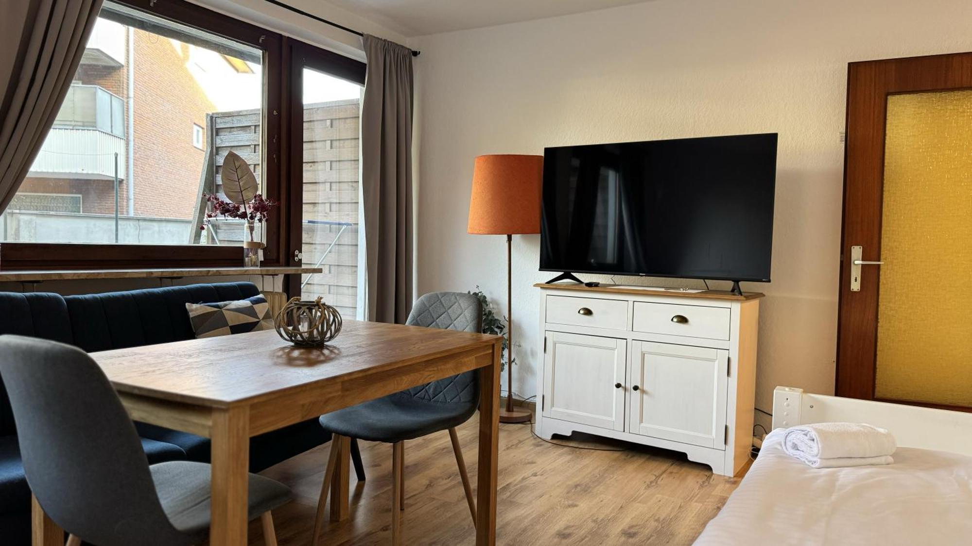 Studio-Apartments Fuer Monteure & Businessgaeste Zentral In Neumuenster Ngoại thất bức ảnh