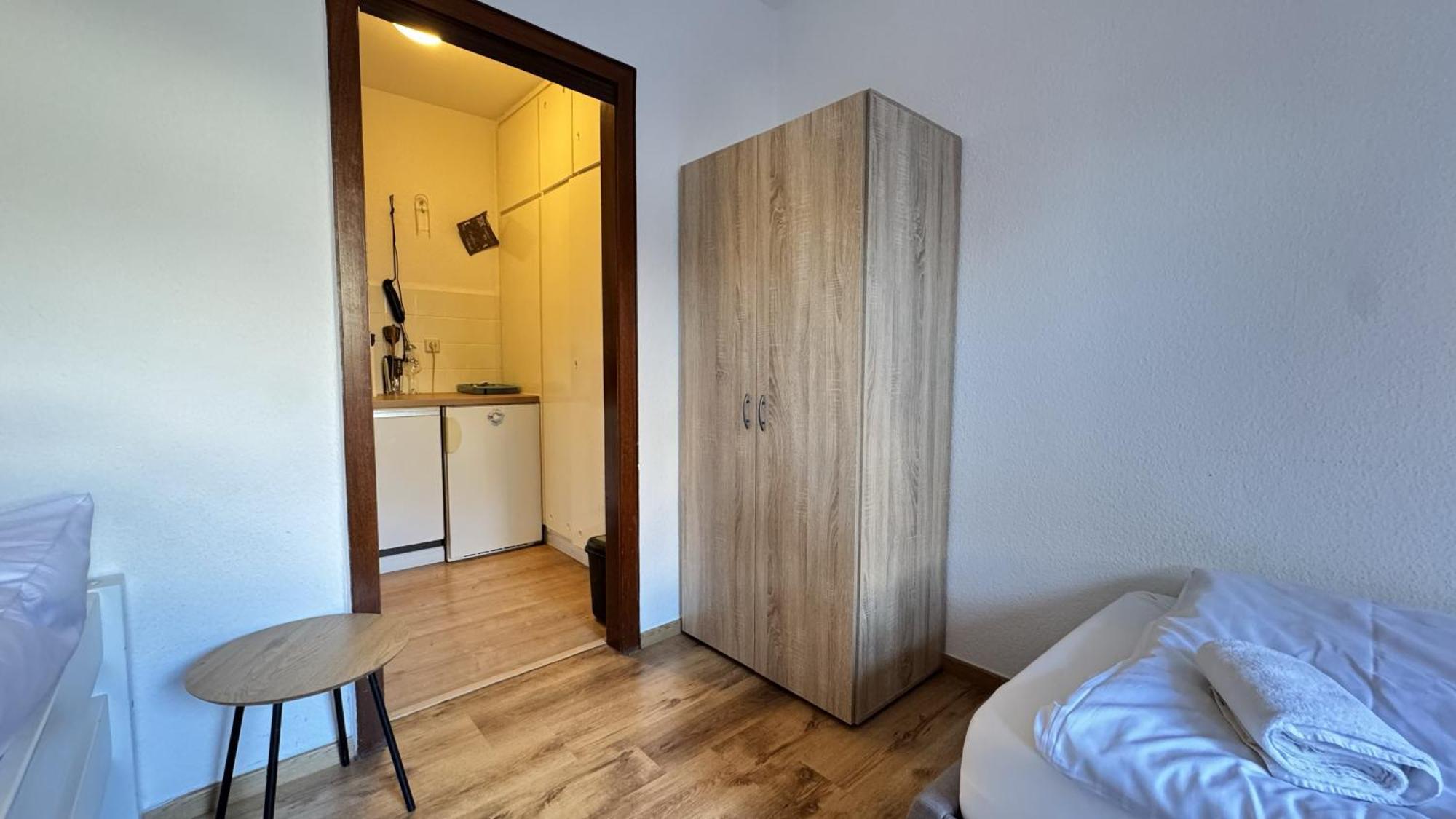 Studio-Apartments Fuer Monteure & Businessgaeste Zentral In Neumuenster Ngoại thất bức ảnh