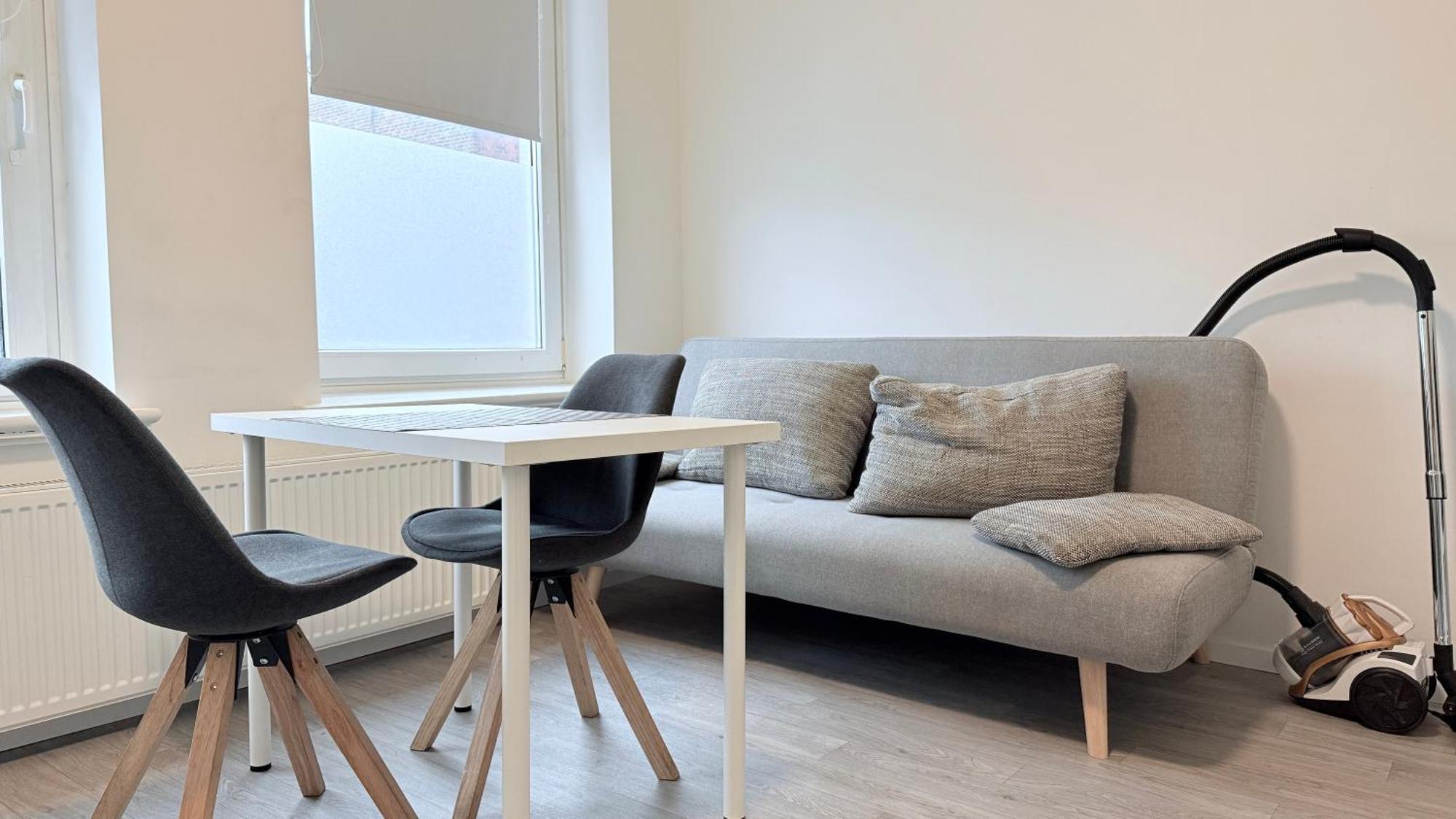 Studio-Apartments Fuer Monteure & Businessgaeste Zentral In Neumuenster Ngoại thất bức ảnh
