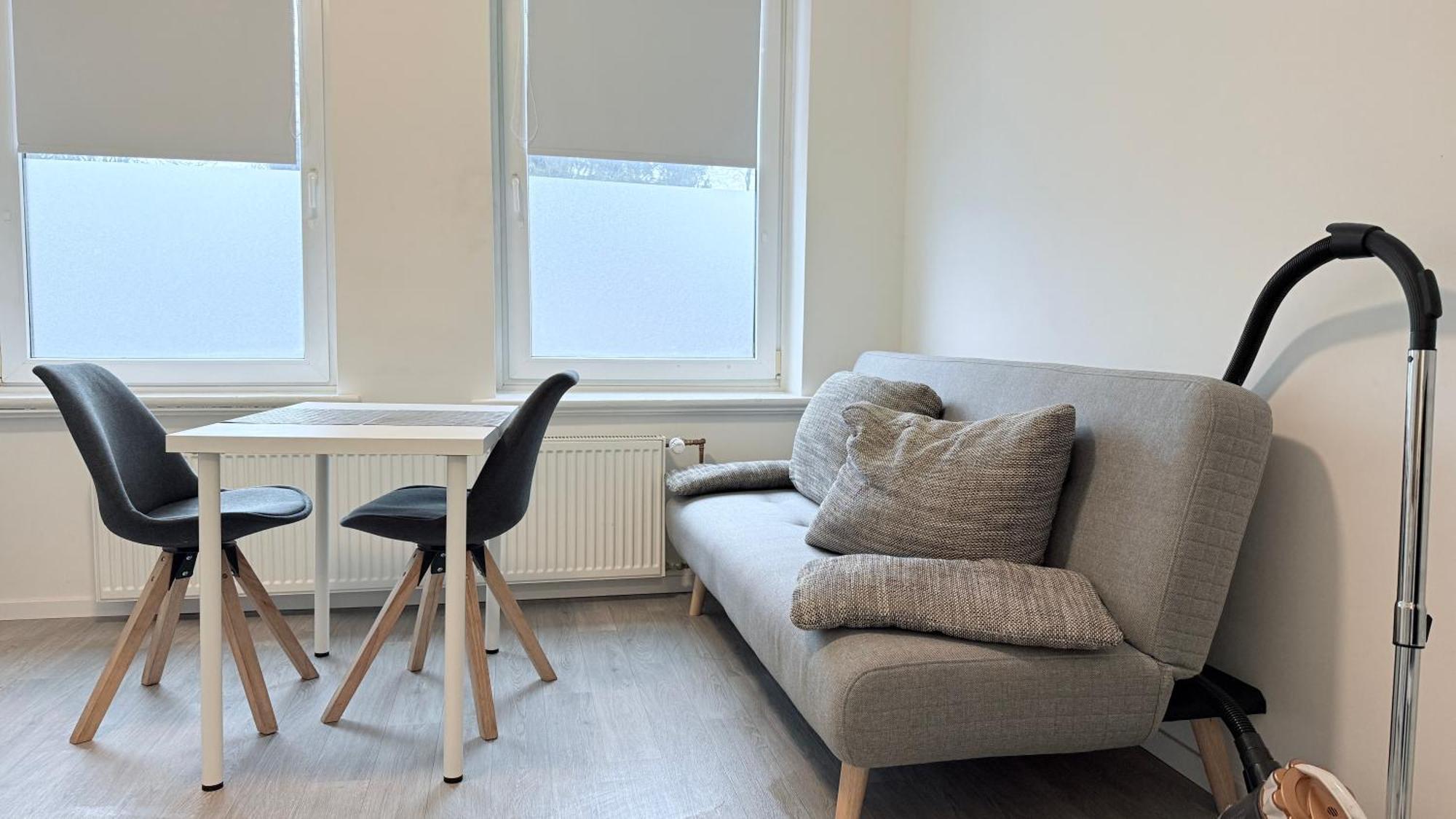 Studio-Apartments Fuer Monteure & Businessgaeste Zentral In Neumuenster Ngoại thất bức ảnh