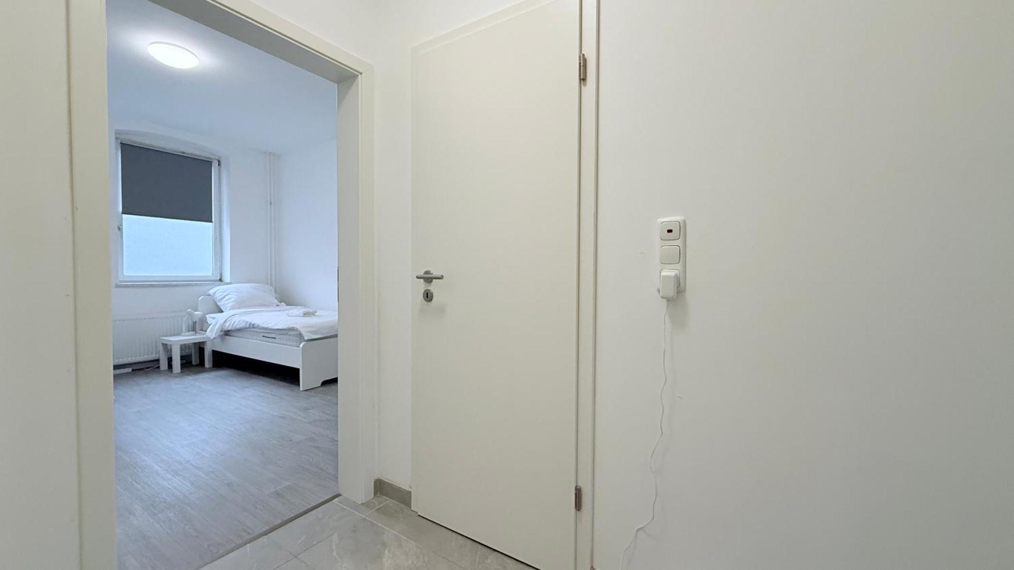 Studio-Apartments Fuer Monteure & Businessgaeste Zentral In Neumuenster Ngoại thất bức ảnh