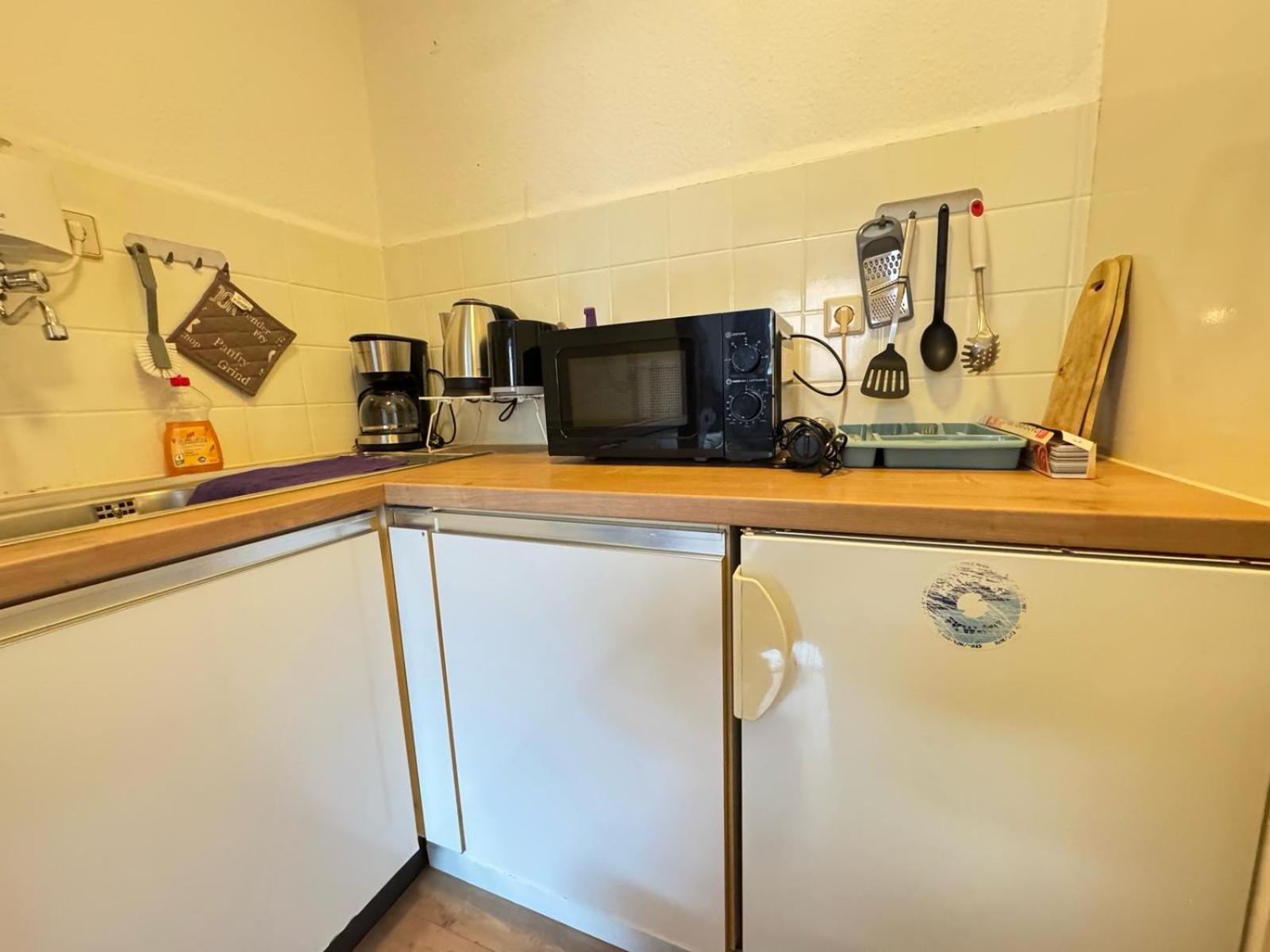 Studio-Apartments Fuer Monteure & Businessgaeste Zentral In Neumuenster Ngoại thất bức ảnh